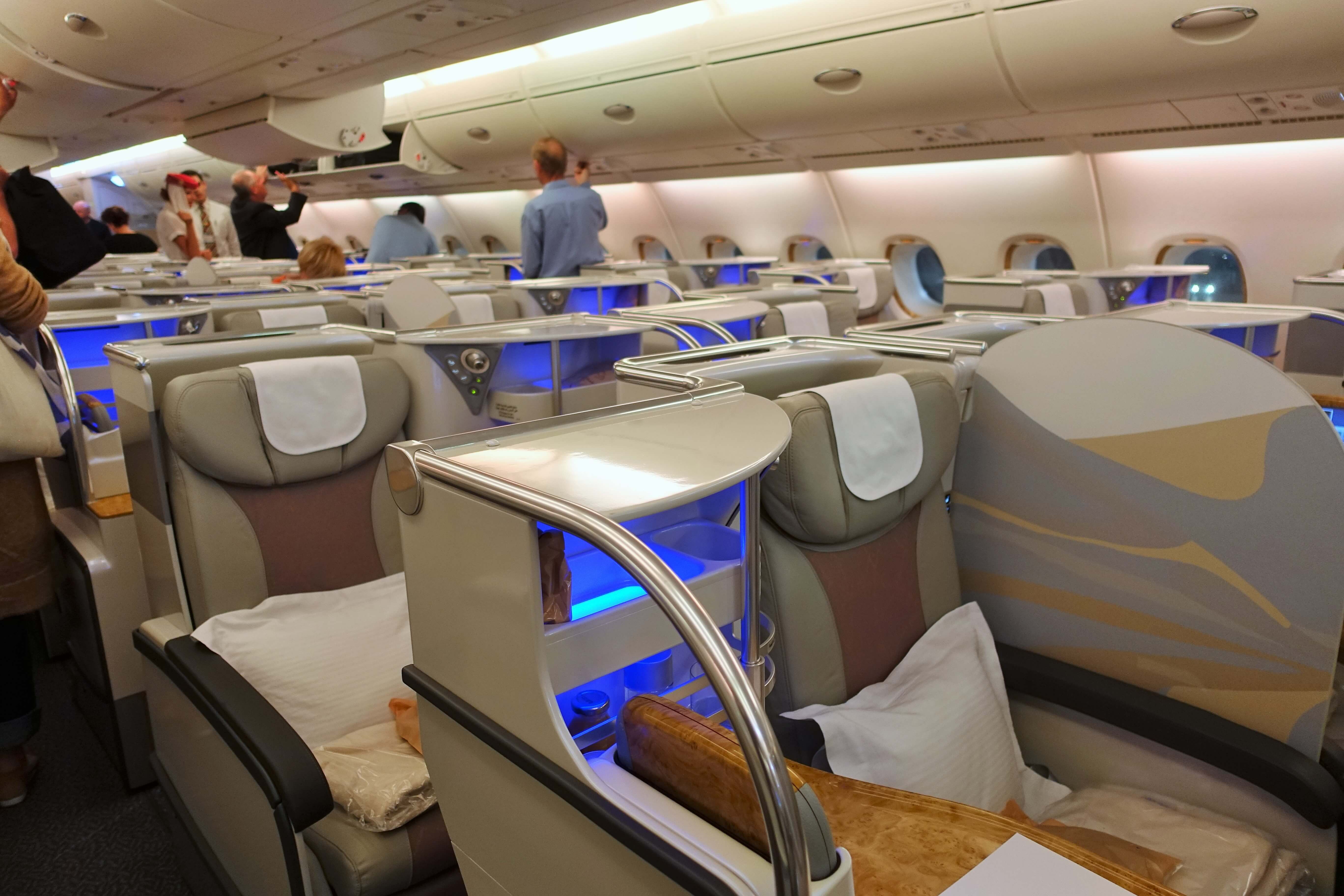 emirates business class